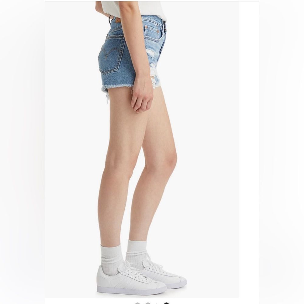 LEVI’S Shorts NWT 501 High Rise Ripped Button Fly In Quiet Riot Blue Size 24 - Picture 3 of 10